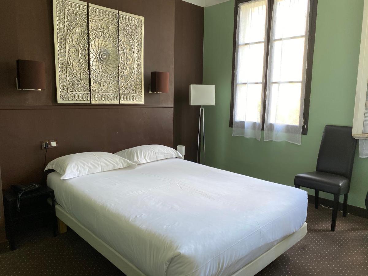 Hotel Colbert Тур Экстерьер фото